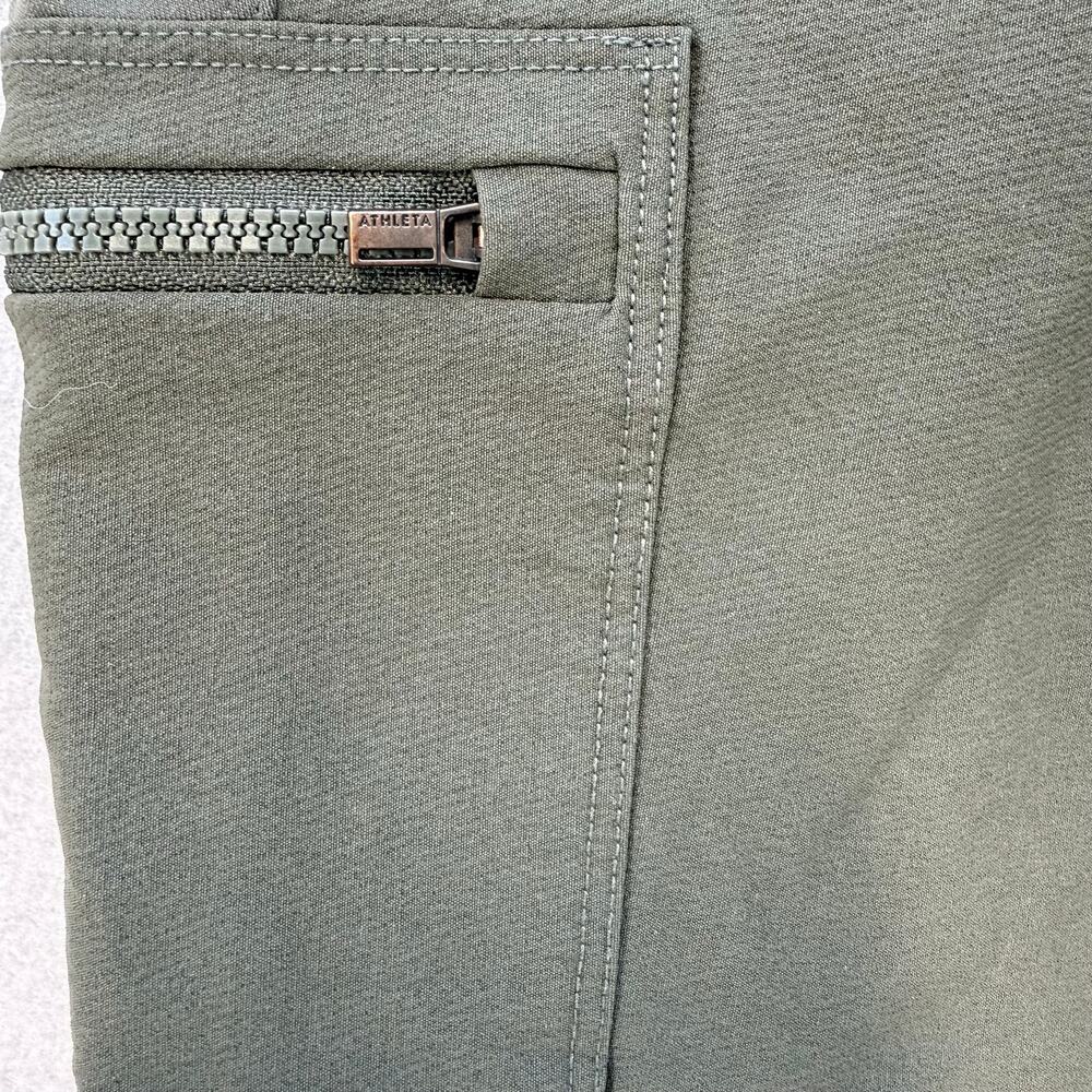 EUC Athleta Headlands Hybrid High Rise Cargo Leggings Women's 4 Olive Green EUC - Picture 4 of 15